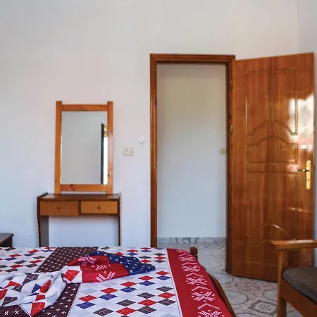 Three-bedroom In * كساميل
