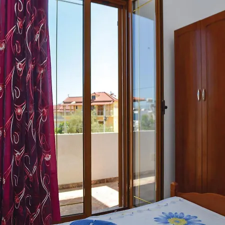 شقة Three-bedroom In *